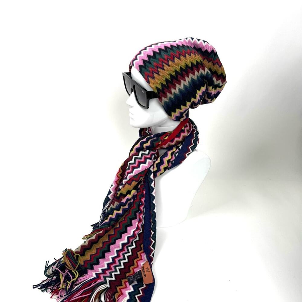 Missoni beautiful flames stitch, one size hat, and scarf included